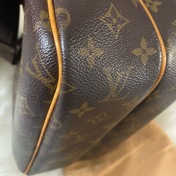 💯% Authentic Louis Vuitton Mono Reporter - Picture 14 of 16